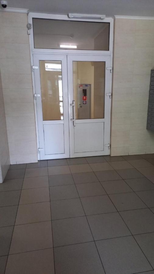 Appartement 1 Поверх Ж К Паркові Озера Метро Дарниця à Kiev Extérieur photo